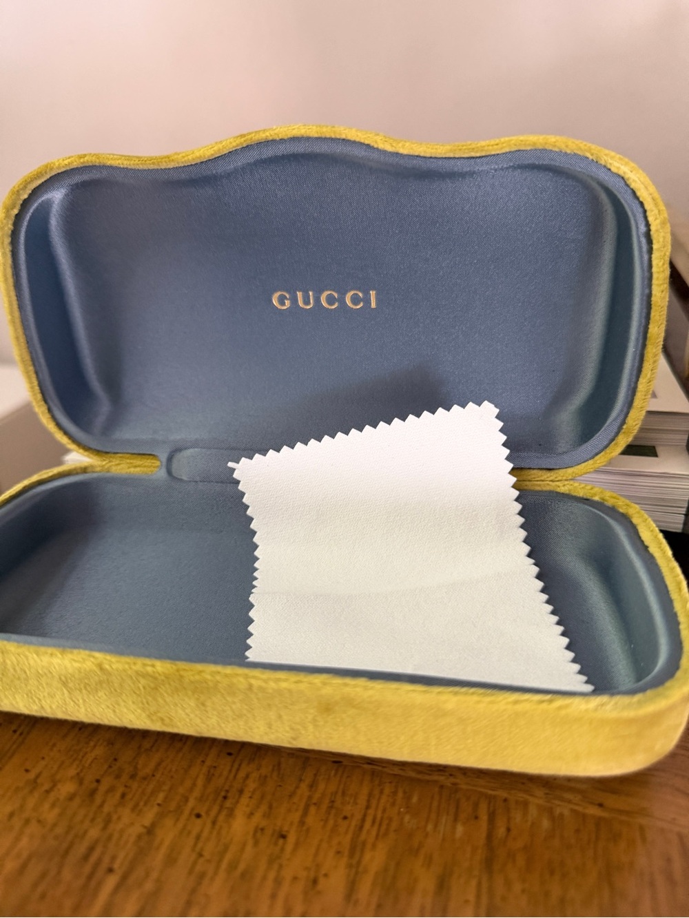 NWOT AUTH Gucci Gold Frame Aviator Large Sunglasses Original Velvet Case Wipe - Picture 7 of 7